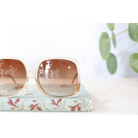Vintage 1990s Y2K Butterfly Sunglasses NOS oversized clear brown tone Retro - Picture 3 of 8